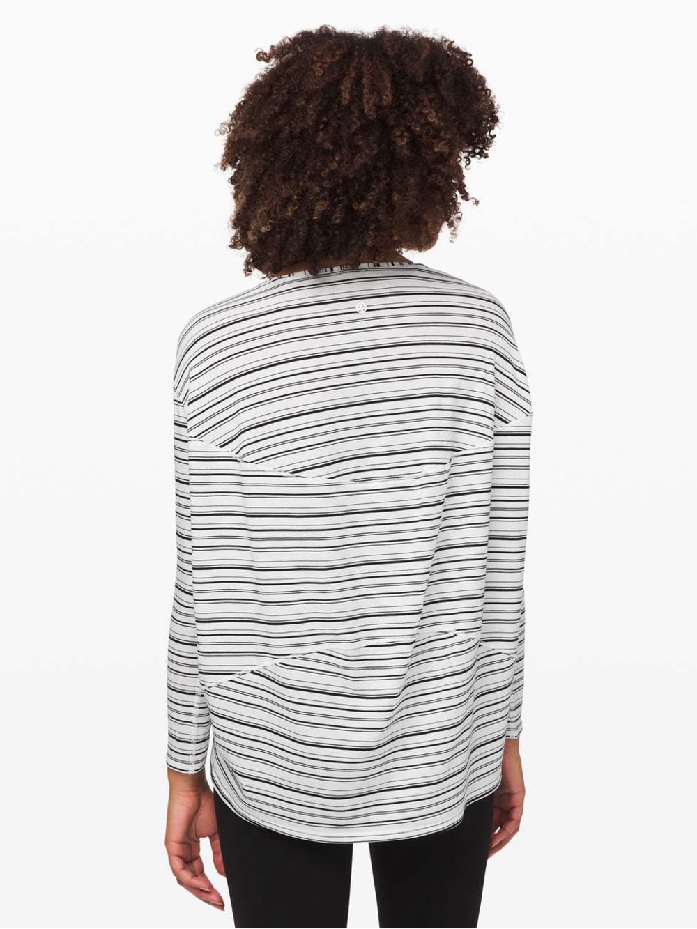 Lululemon Back In Action Long Sleeve
Cut Back Stripe White Black size 8